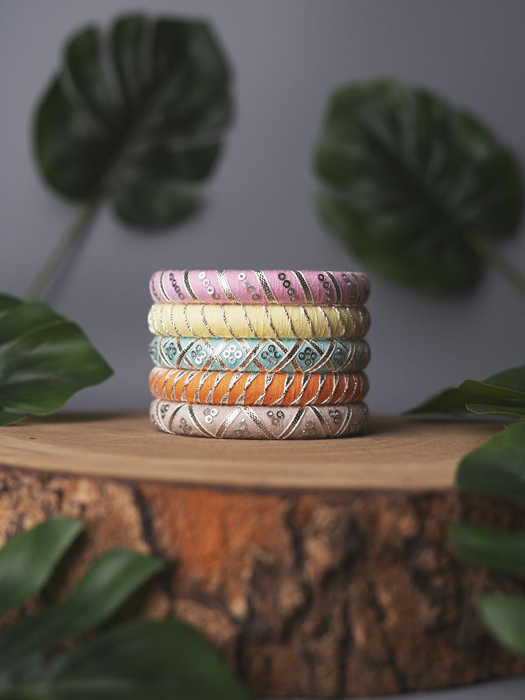 Taasha Craft Set Of 5 Stone-Studded & Beaded Bangles