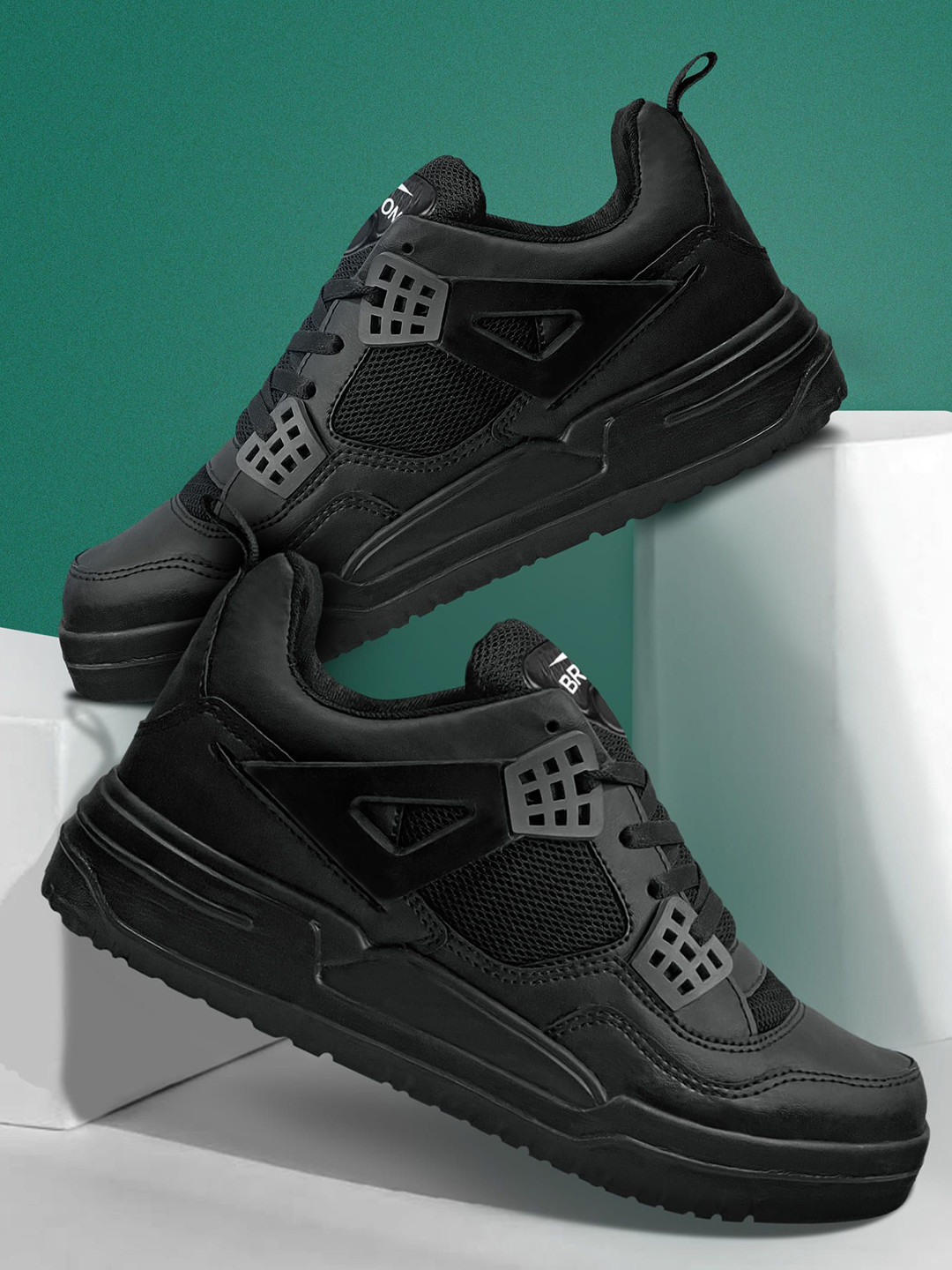 Bruton Men Solid Round Toe Premium Lightweight Lace-Ups Sneakers with Laser Cuts