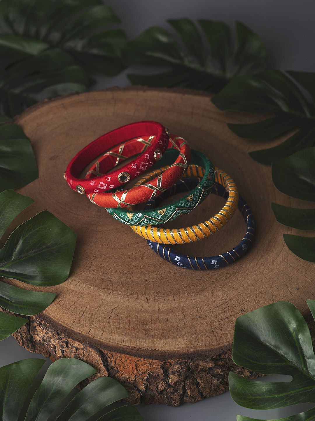 Taasha Craft Set Of 5 threads  Bangles