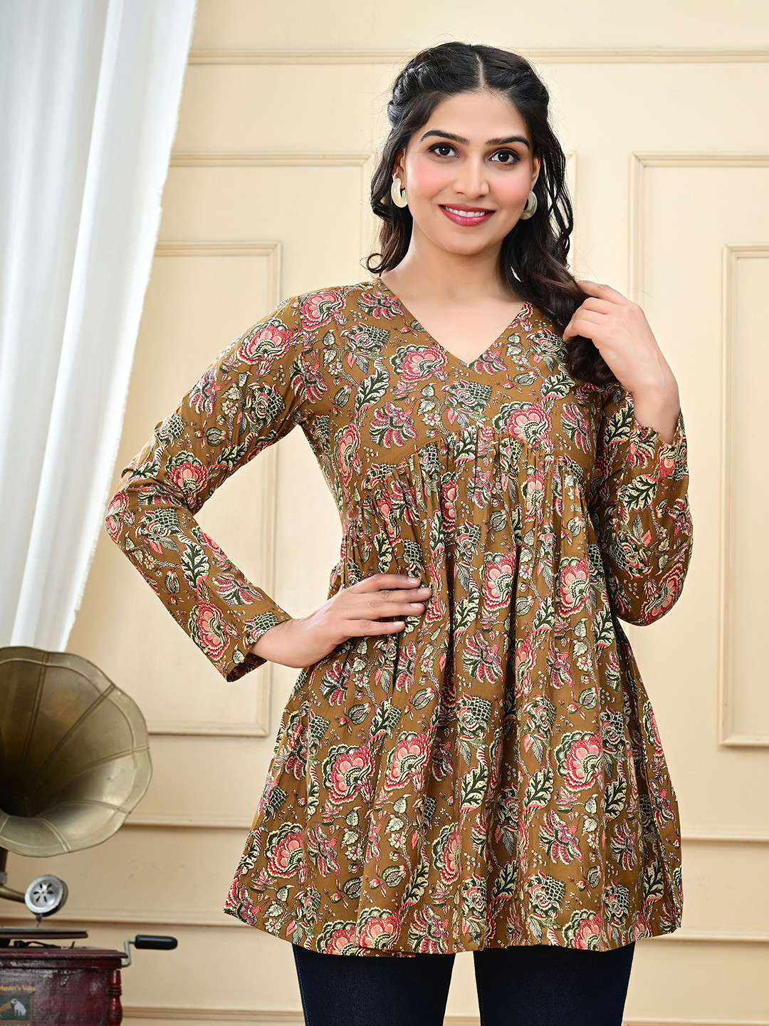 Aarti Fashion Women Floral Printed Pure Cotton Top