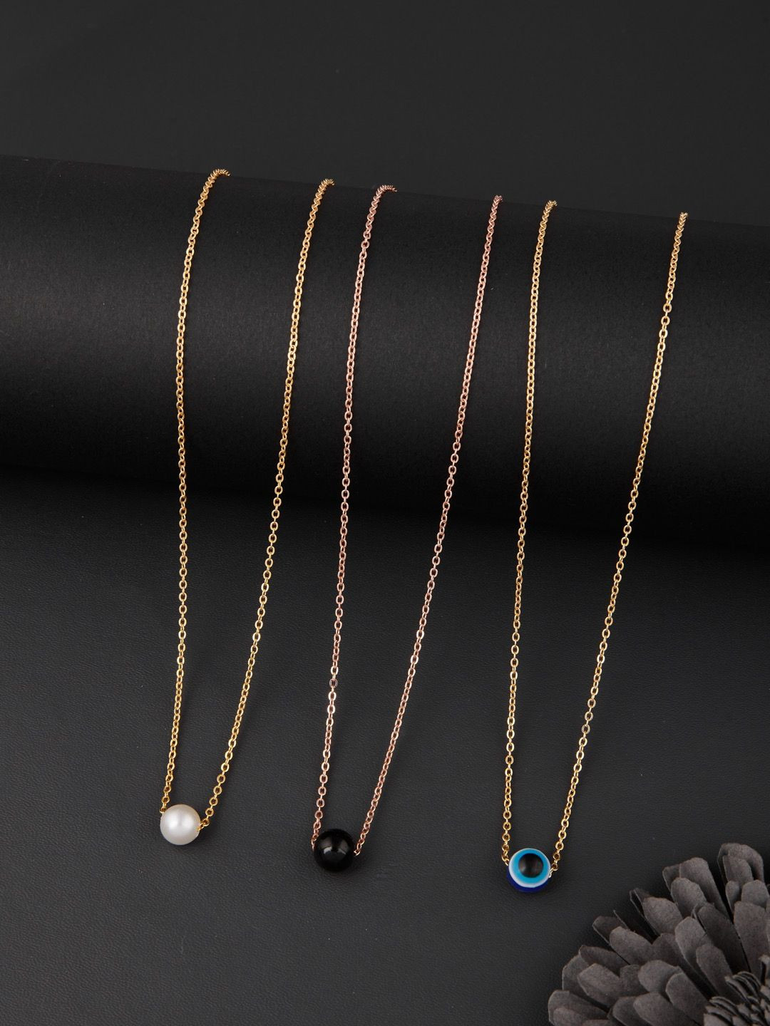 DressBerry Brass Gold-Plated Feather Necklace