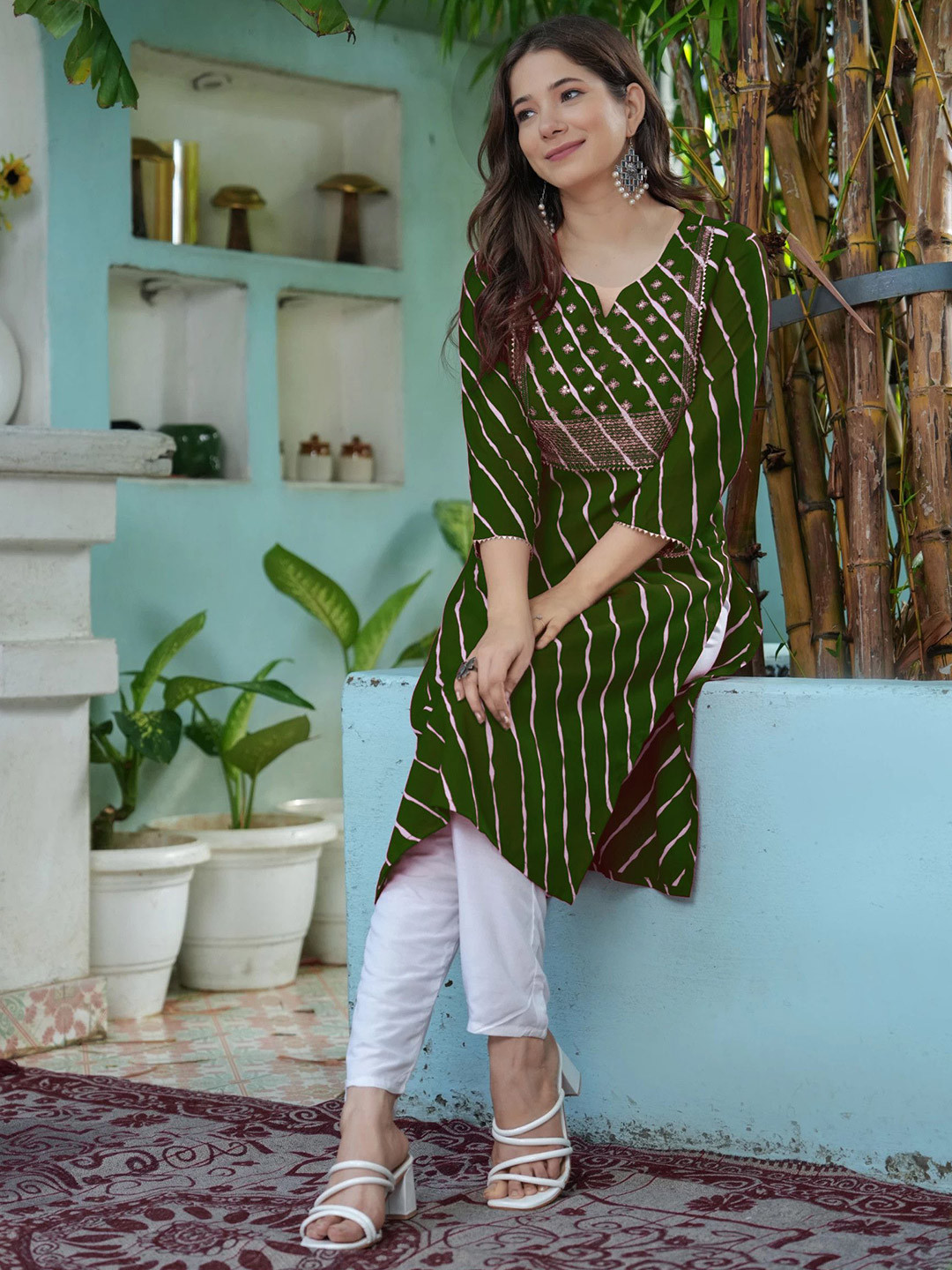 KPF Women Floral Embellished Kurta