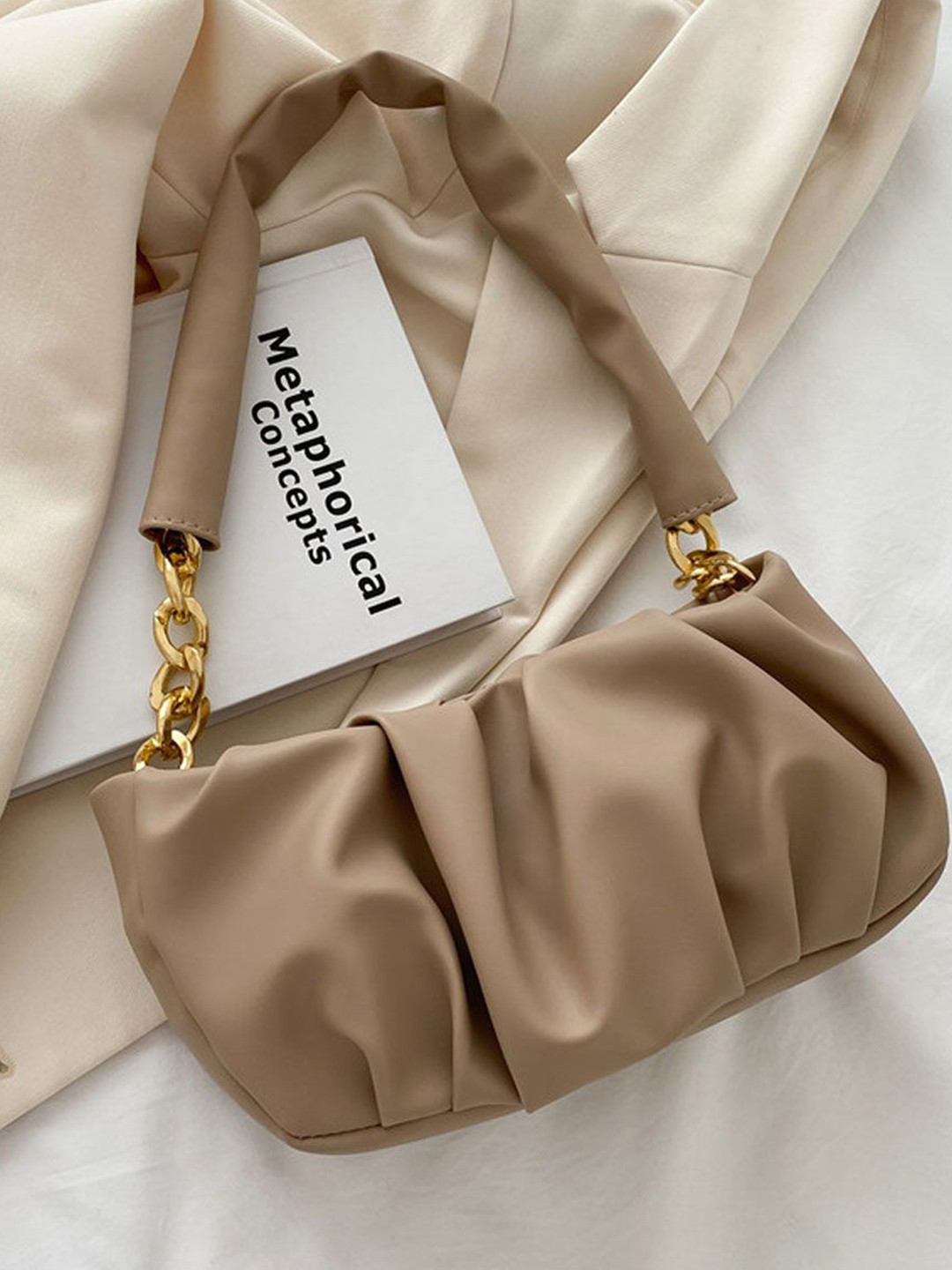 SAPPIERO Zip Detail Baguette Shoulder Bag