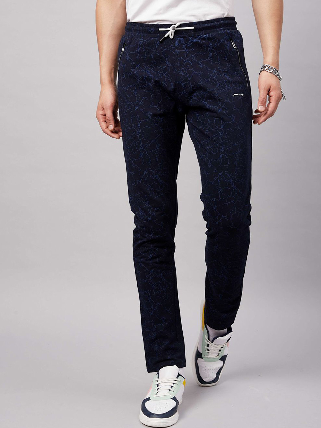MOUNTAIN COLOURS Men Printed Low-Rise Trousers