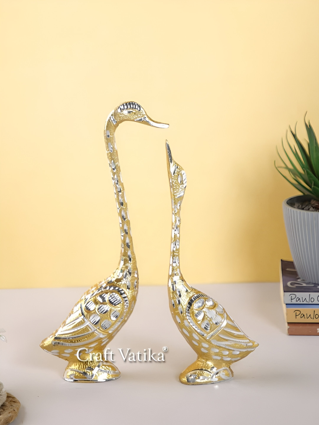 Aura Gold Toned & Silver Toned 2 Pieces Swan Showpiece