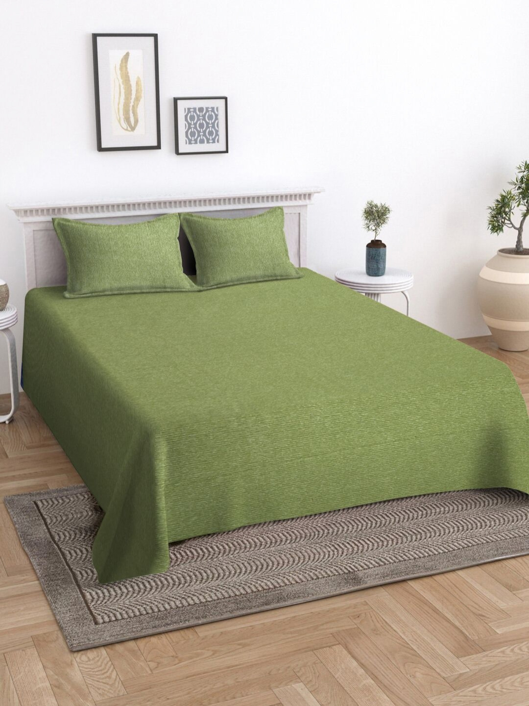 Myntra Elegant Homes Green Double King Bed Cover