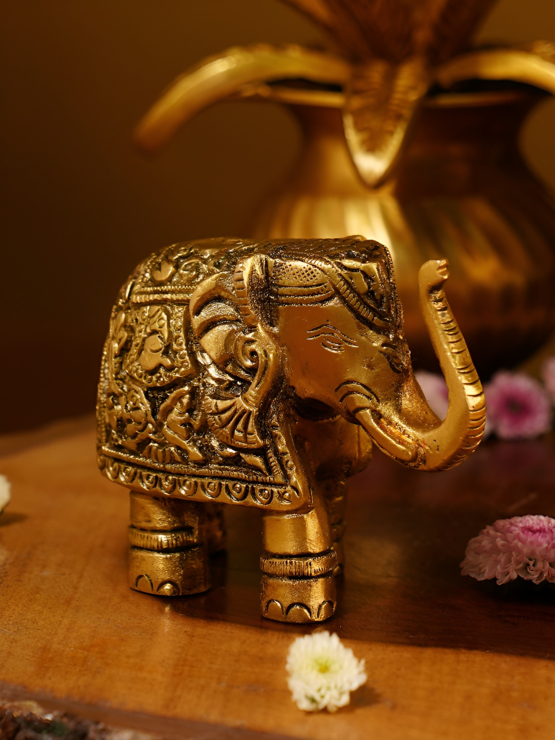 JAYPORE Gold-Toned Elephant Idol Showpiece