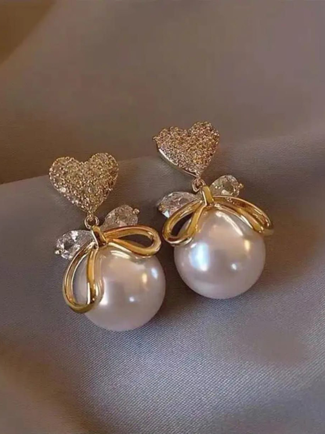 KARISHMA KREATIONS Gold-Plated Stones Studed & Pearls Beaded Heart Shaped Drop Earrings