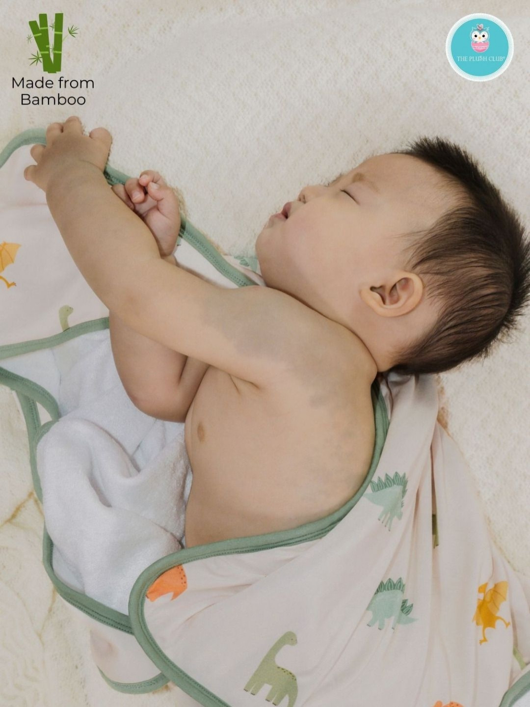 THE PLUSH CLUB Kids Green & White Dino Printed 350 GSM Bamboo Bath Towel