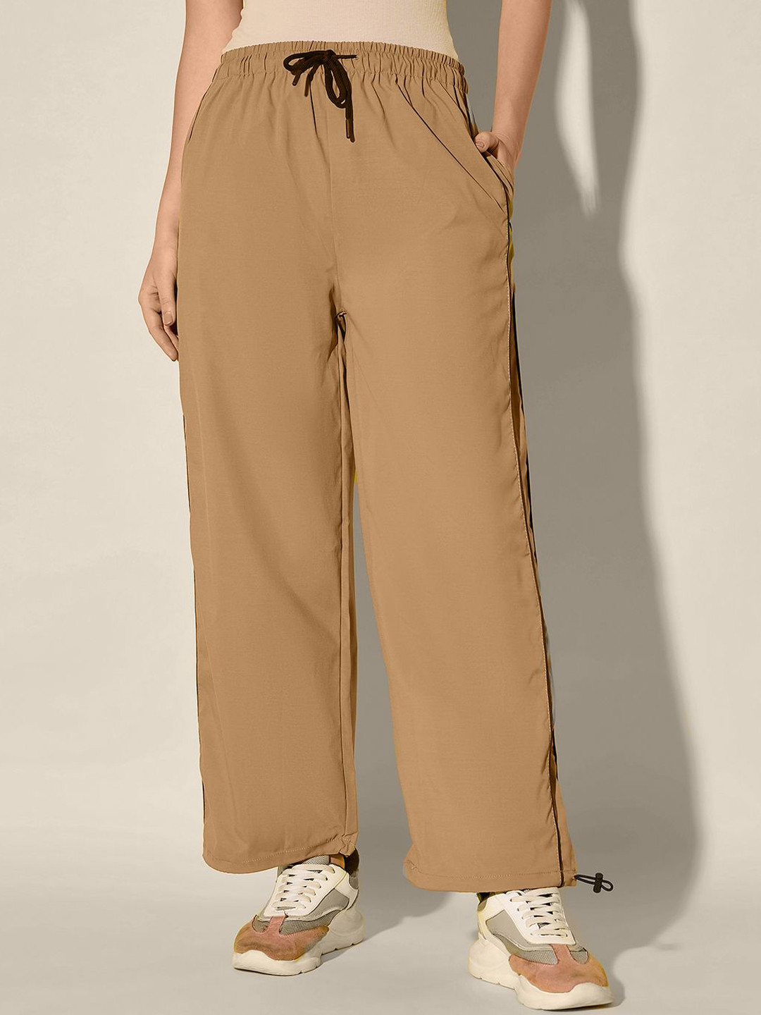 QIOA Women Solid Relaxed High-Rise Wrinkle Free Joggers Trousers