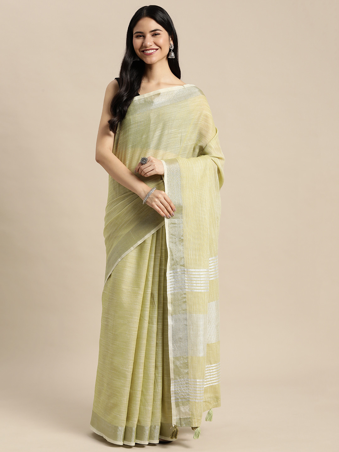 Panzora Women Solid Zari Boder Saree With An Unstitched Blouse