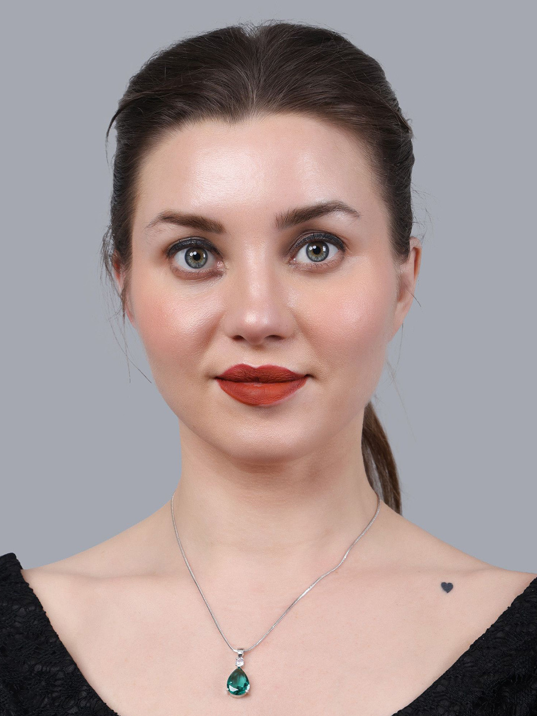 Sangria Stone Studded Tear Drop Pendant With Chain