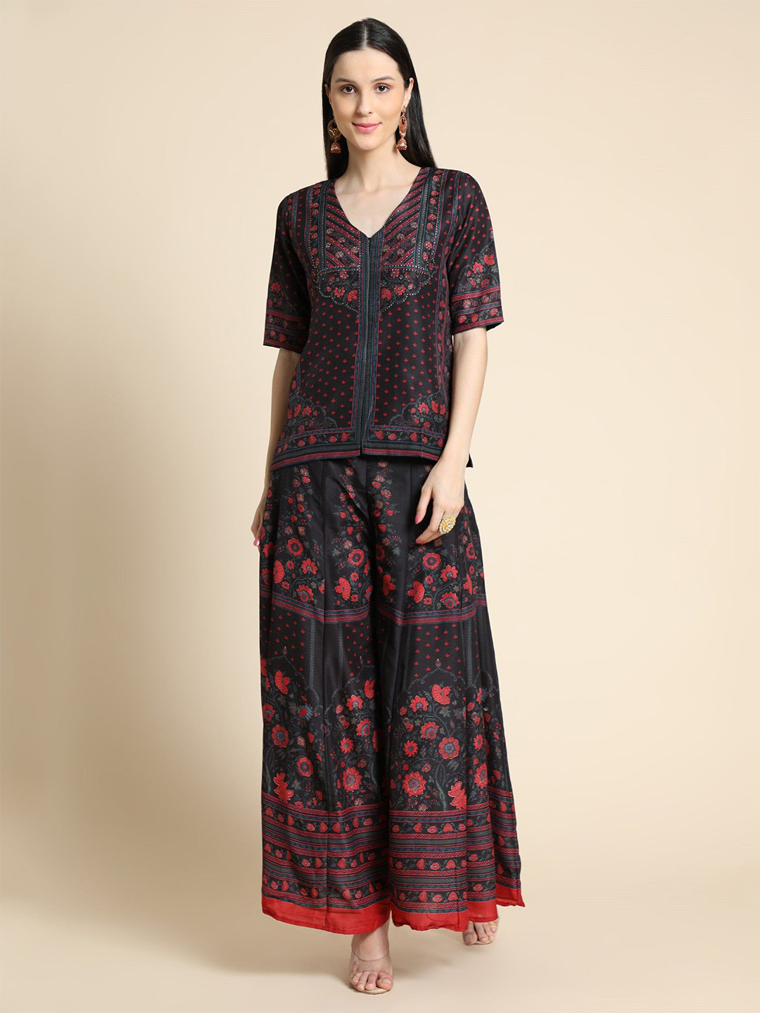 VISHNU WEAVES Women Floral Printed Kurti with Palazzo