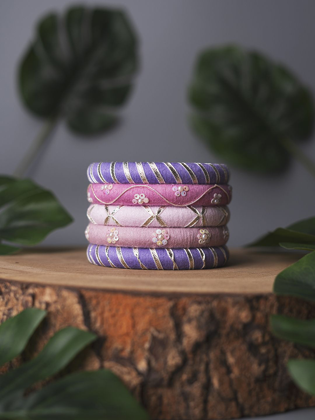 Taasha Craft Set Of 5 Stone-Studded & Beaded Bangles