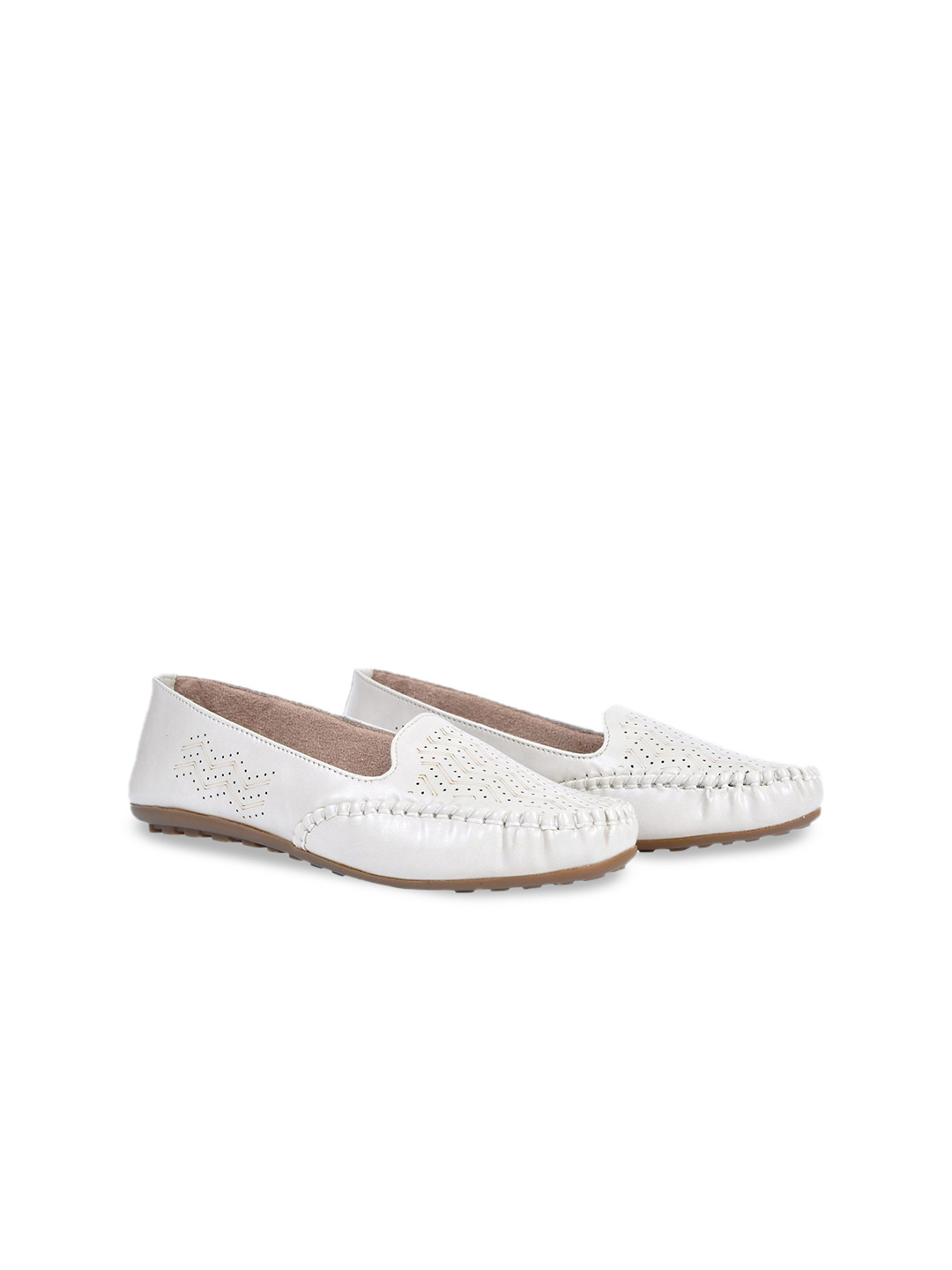 saanvishubh Women Solid Loafers