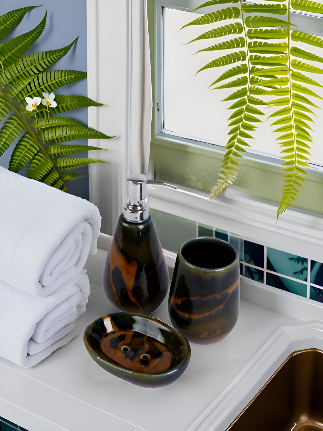 Kraftlik Handicraft Green 3 piece Solid Ceramic Soap Dispenser