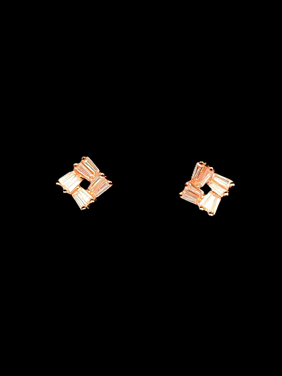 EZURR 925 Silver Square Stud Earrings