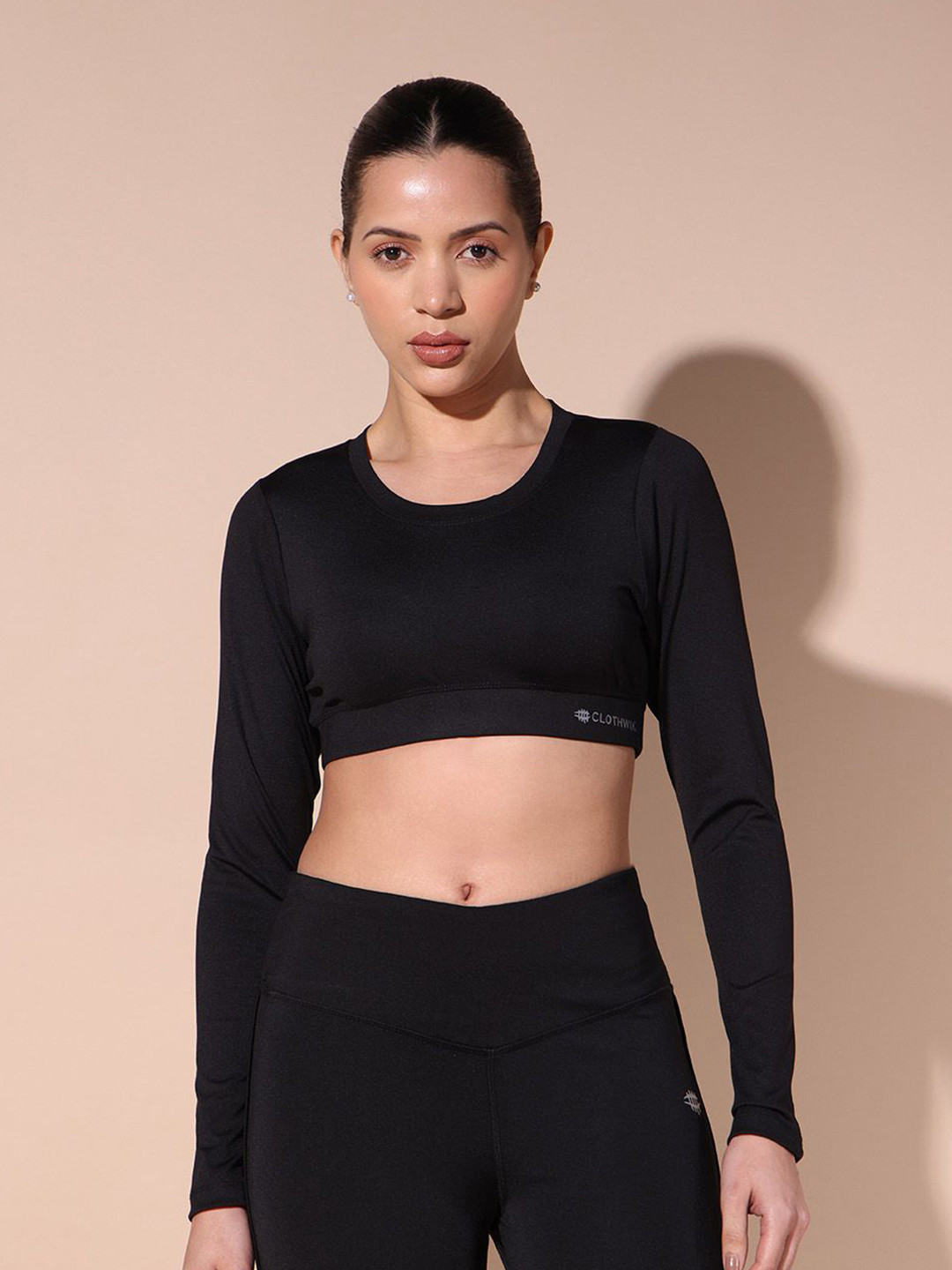 CLOTHWIK COLLECTION Solid Full Coverage Cut and Sew Sports Bra
