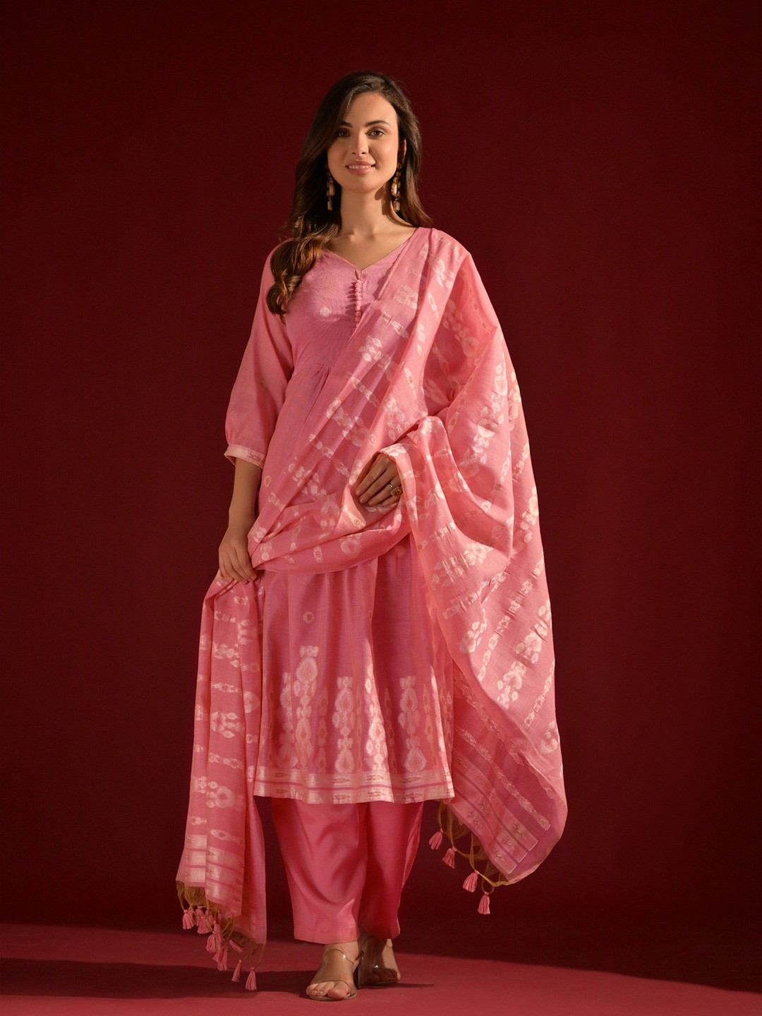 VISHNU WEAVES Women Solid Woven Design Cotton Kurta with Trousers & Dupatta