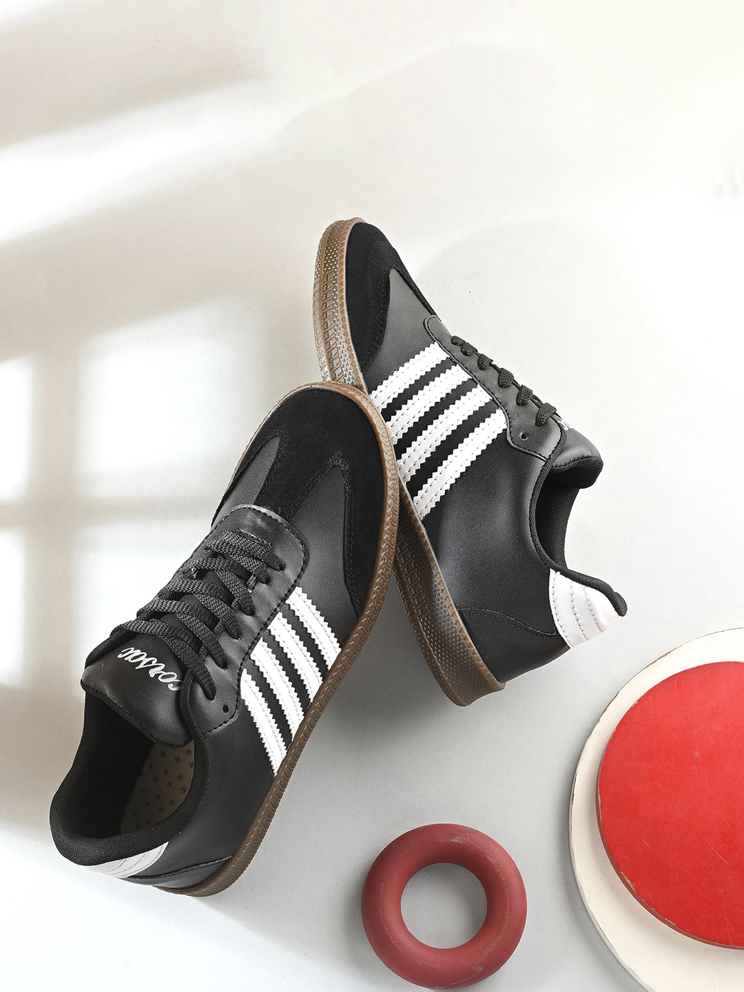 Corsac Men Self Design Lace-Ups Round Toe Sneakers