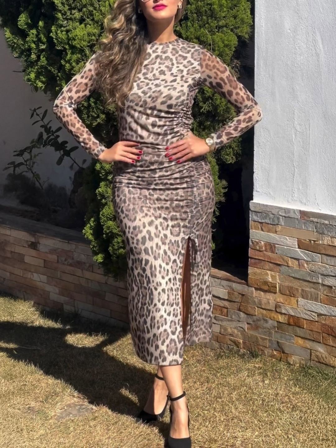 DressBerry Women Animal Printed Round Neck Slits Details Bodycon Midi Dress