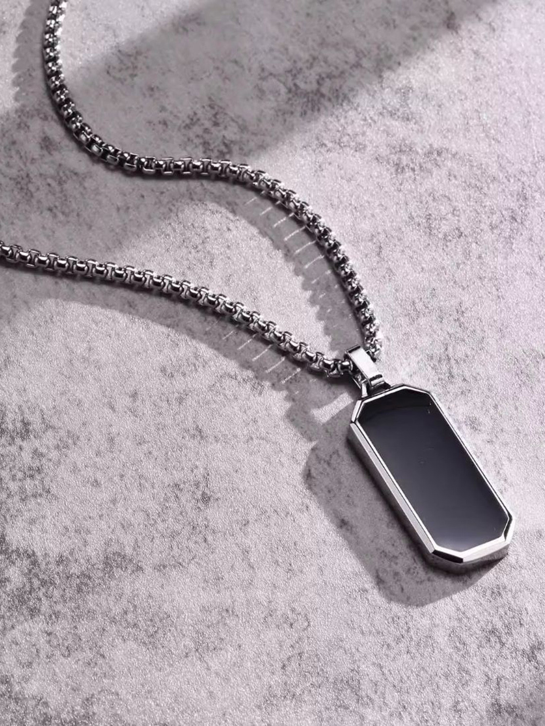 Nitant Set of 2 Men Silver-Plated Spearhead & Square Shaped Pendants with Chains