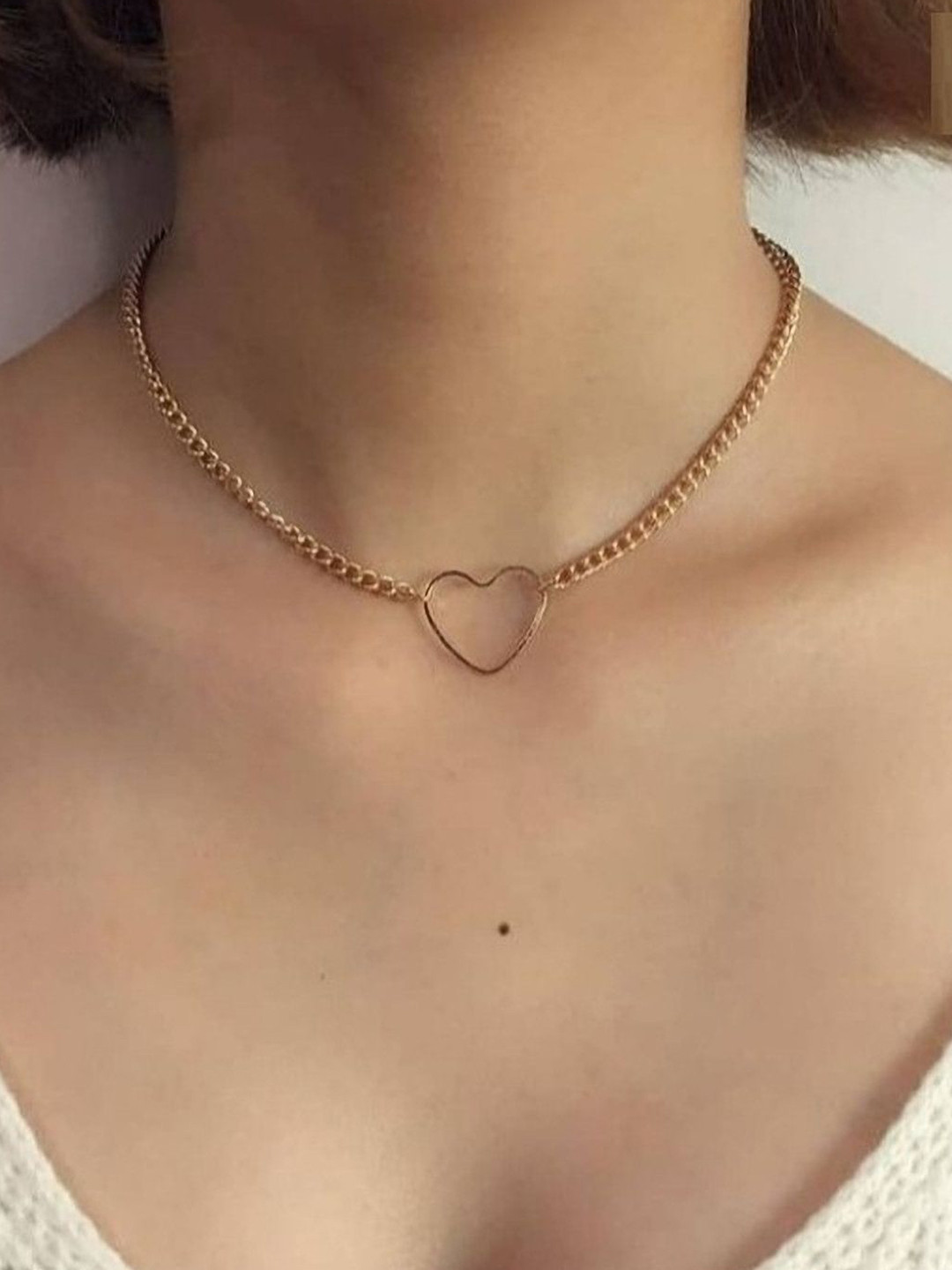 Sangria Single Heart Linked Chain