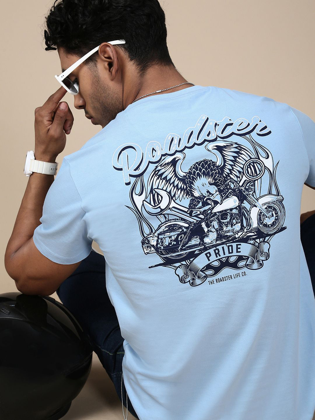 The Roadster Lifestyle Co. Men Graphic Printed Round Neck Cotton T-shirt