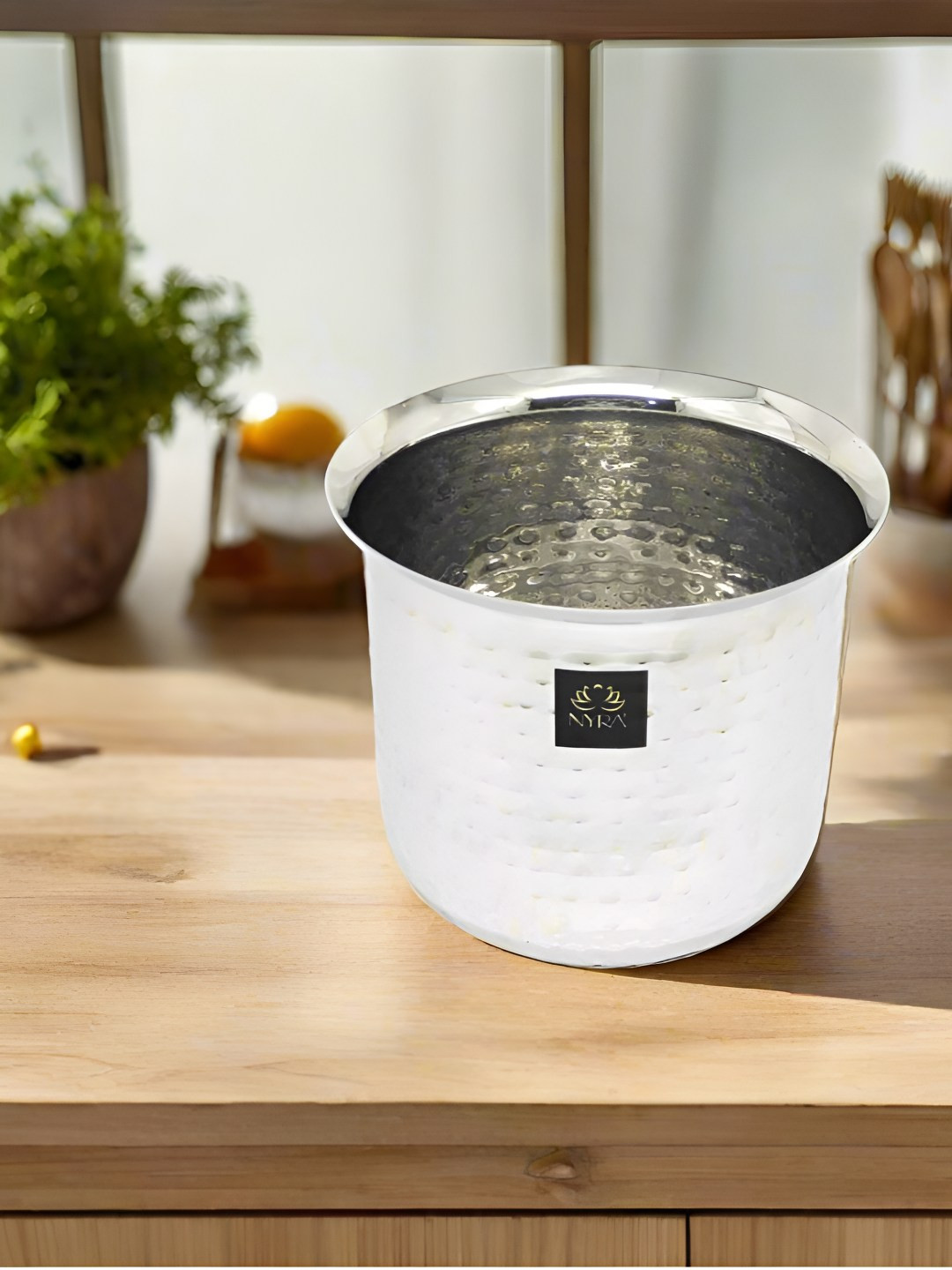 Nyra Kitchenware Steel Textured Dishwasher Safe Stainless Steel Cooking Pot-750 ml