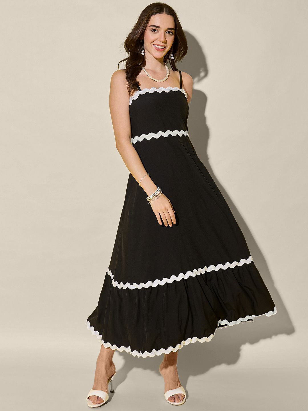 QIOA Ruffled Solid Lace-Up A-Line Maxi Dress