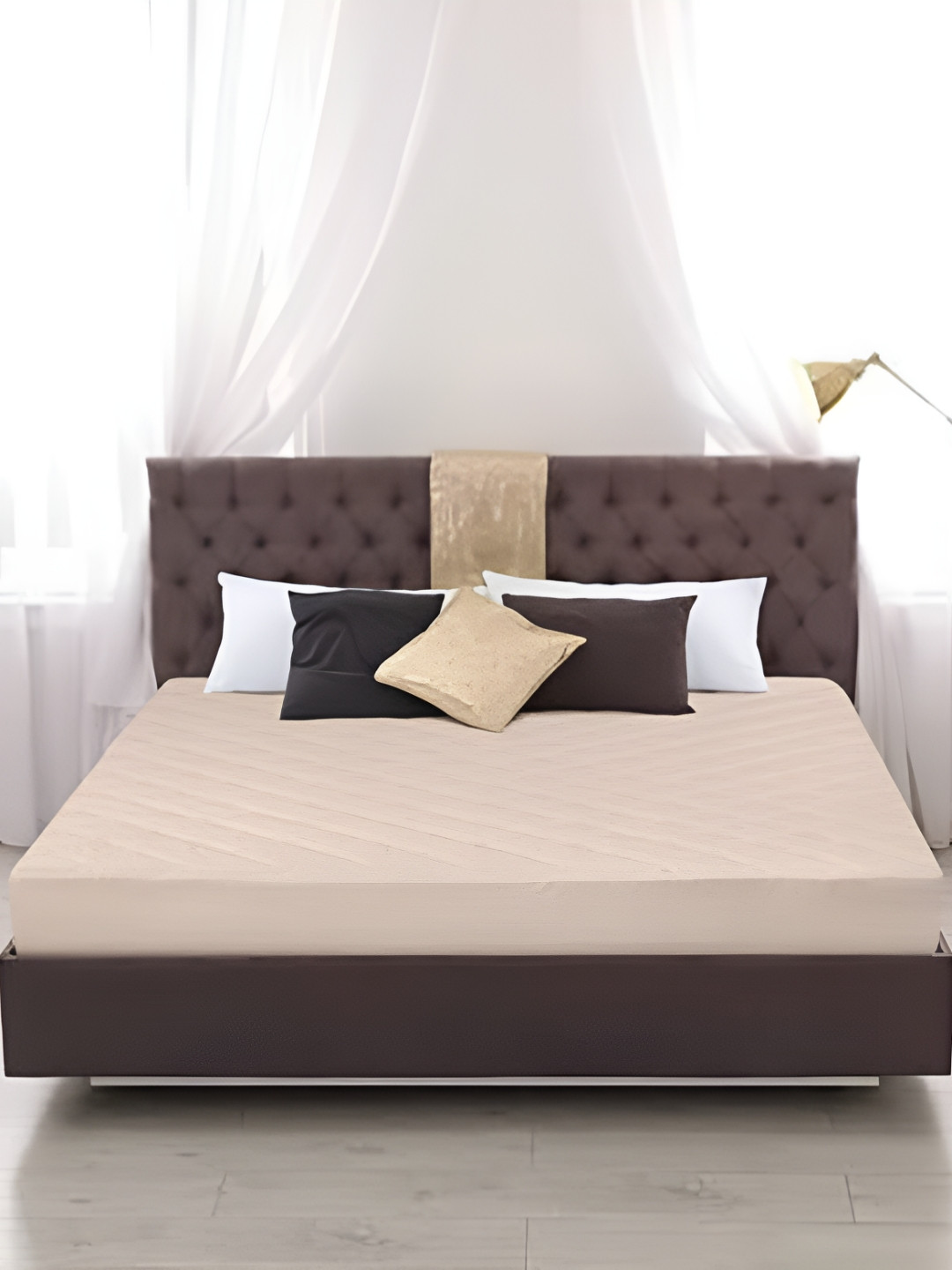 CRAZY WORLD Quilt Water Resistant Quilt Mattress Protector