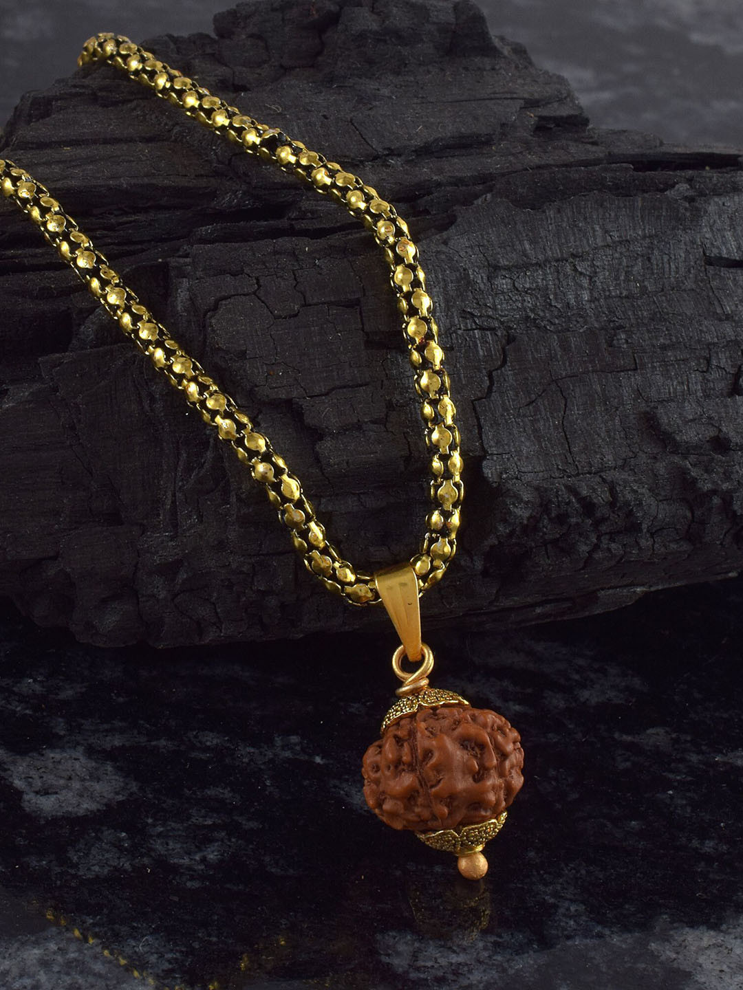 ADMIER Unisex Gold-Plated 8 Mukhi Rudraksha Beaded Pendant with Chain