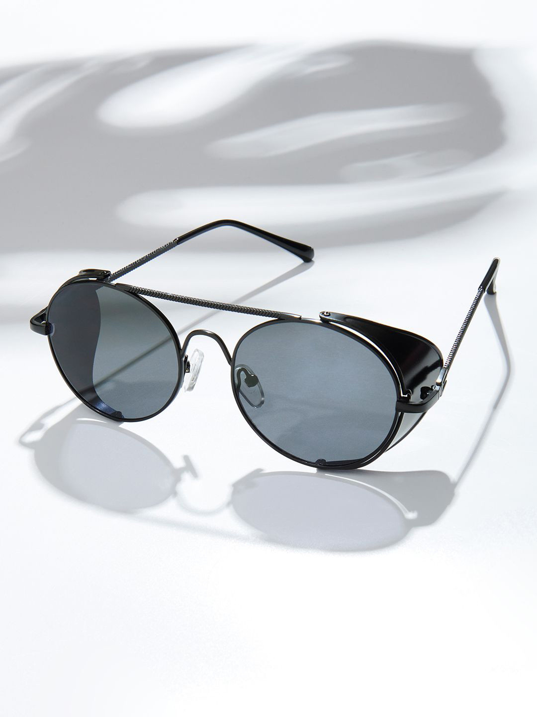 Buy JOKER WITCH Men UV Protected Lens Round Sunglasses