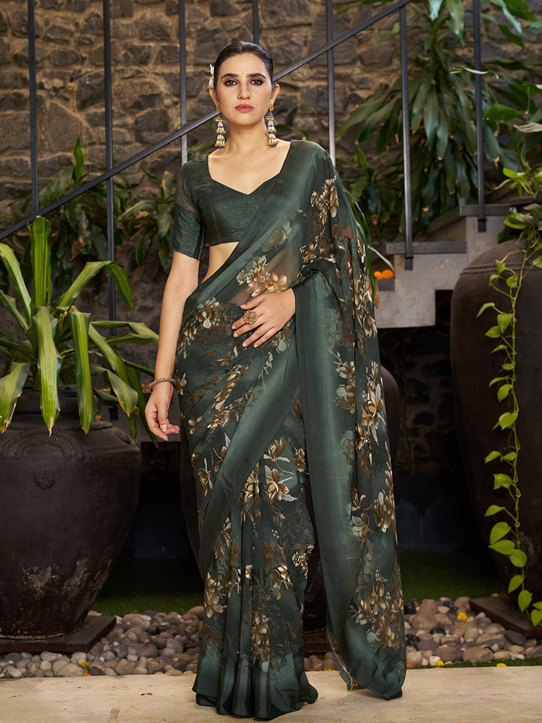 SANJANA SILK Floral Printed Bagh Saree