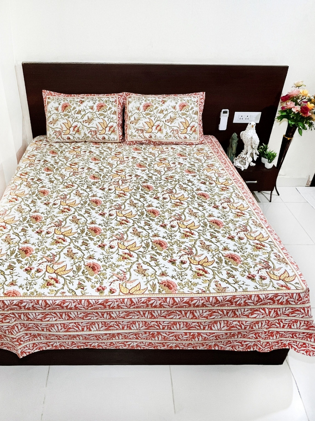 Marika White Floral Cotton Breathable 260 TC King Fine Bedsheet with 2 Pillow Covers-236.22 x 274.32 cm