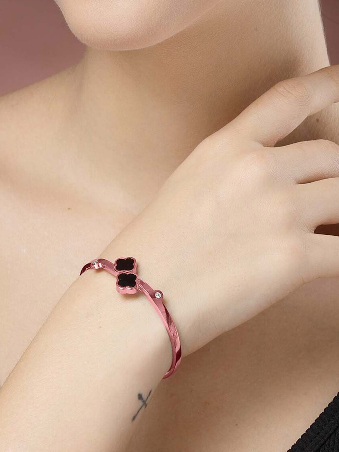 Uniqon Stainless Steel Kada Bracelet