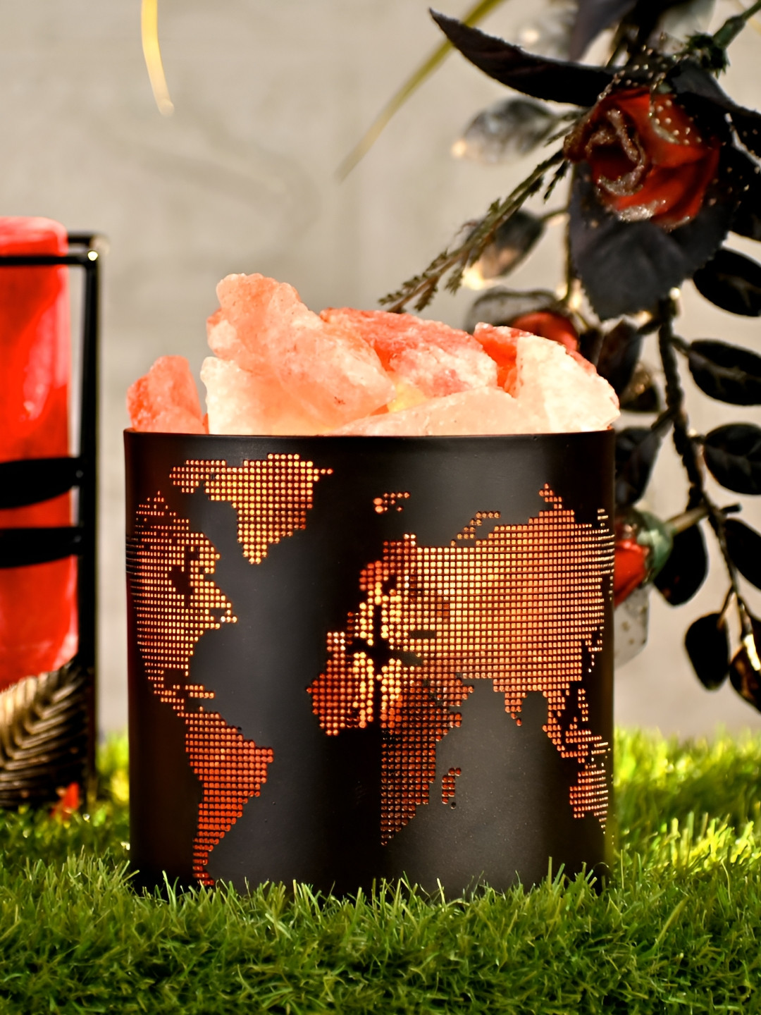 GLOBAL AROMA Pink Metal Himalayan Rock Salt Cylindrical Table Lamp