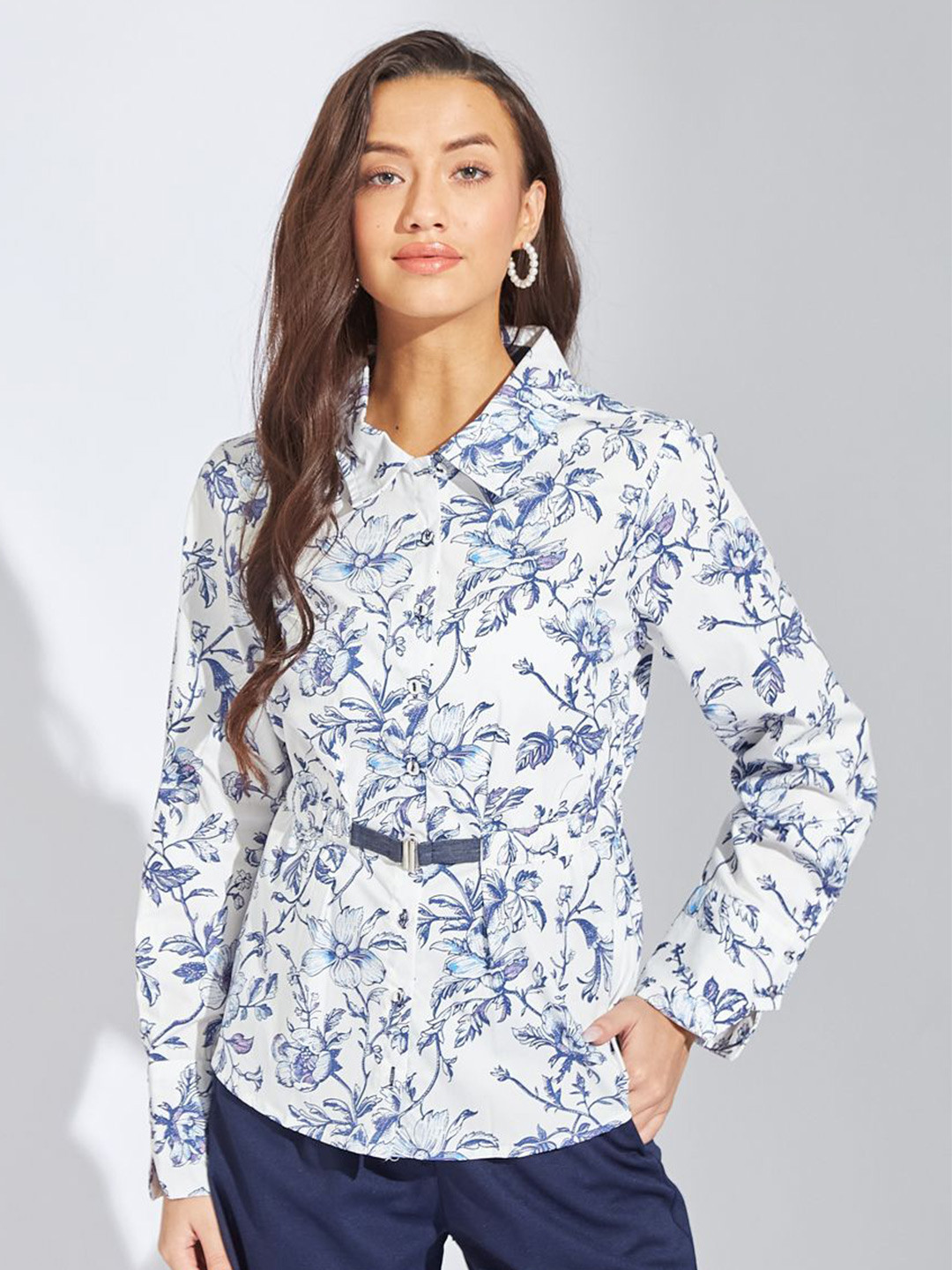 Latin Quarters Women Original Floral Printed Spread Collar Casual Shirt