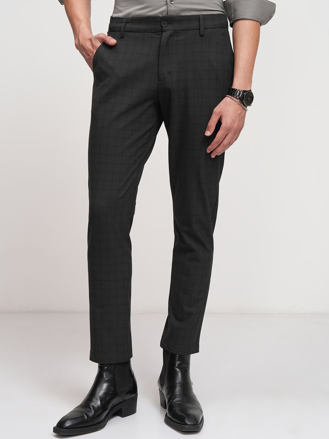 HIGHLANDER Men Checked Comfort Slim Fit Trousers
