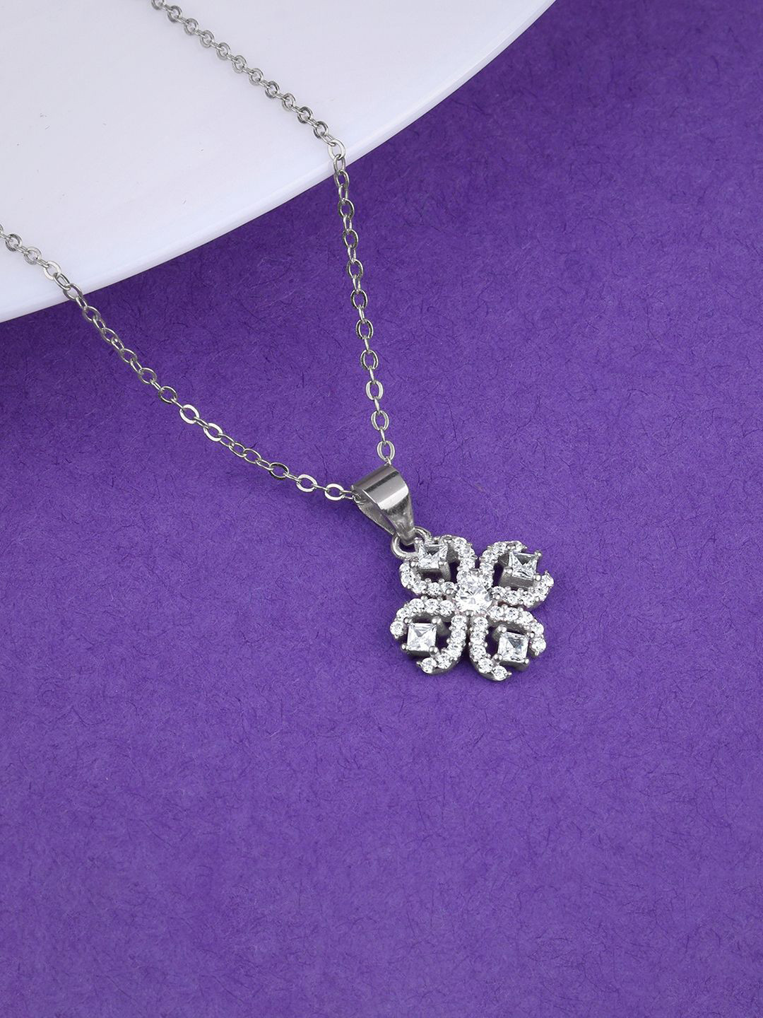 GIVA 925 Silver Rhodium-Plated Trendy Clover Zircon Studded Pendant with Chain