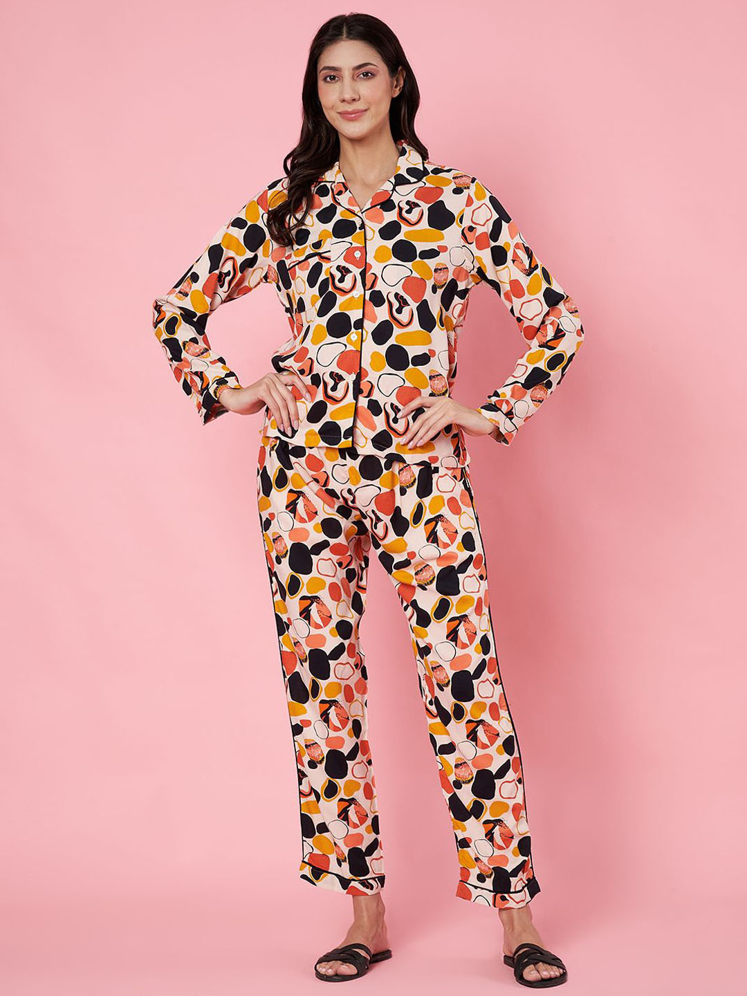 ANVI Be Yourself Women Printed Night suit