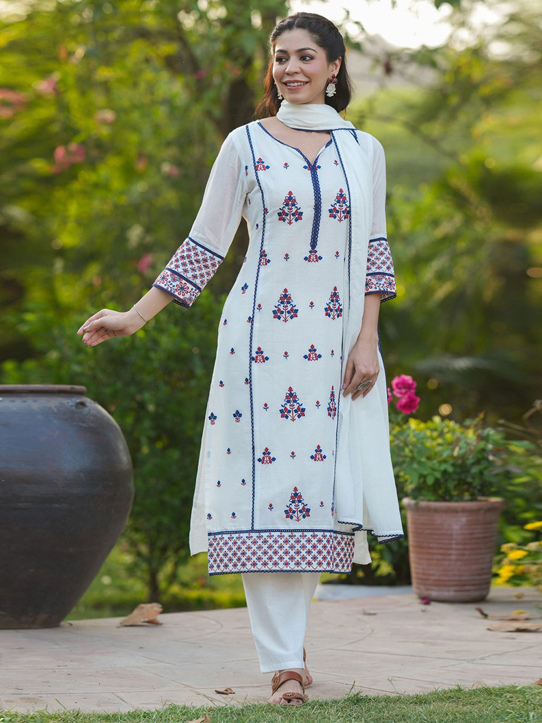 SCAKHI Women White Mulmul Ethnic Motifs Embroidered Thread Work Pure Cotton Suit Set