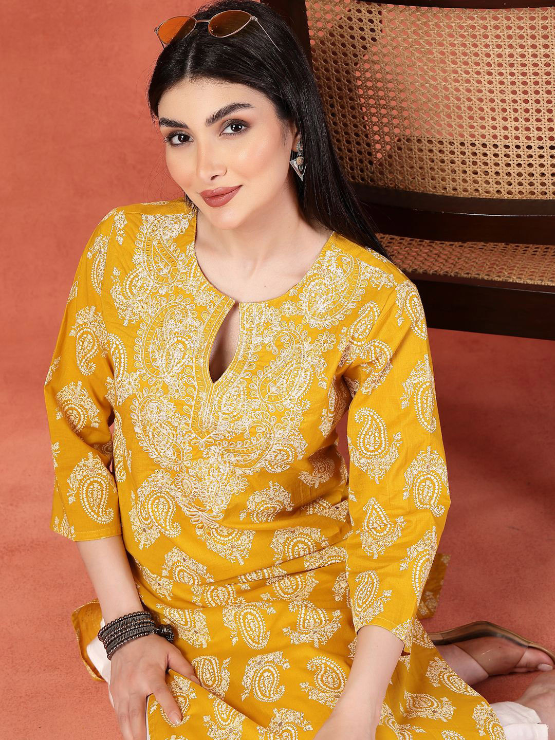 Sangria Paisely Printed Thread Work Notch Neck Pure Cotton Straight Kurta