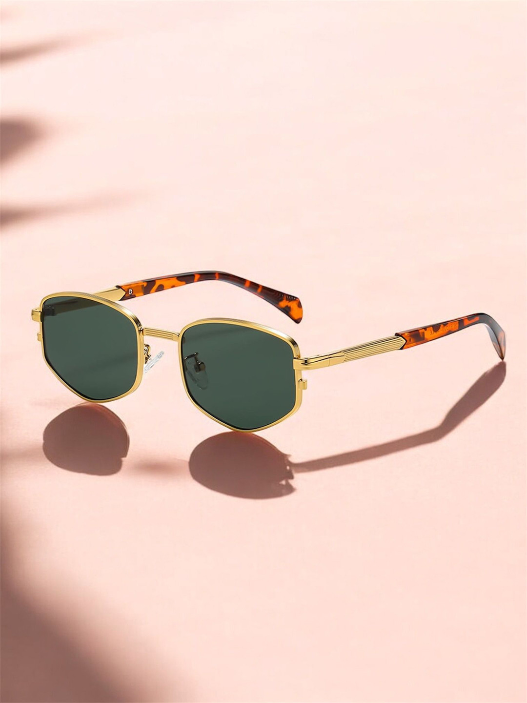 IFLASH Unisex Aviator with UV Protected Lens Sunglasses 2811 david bekam gold green