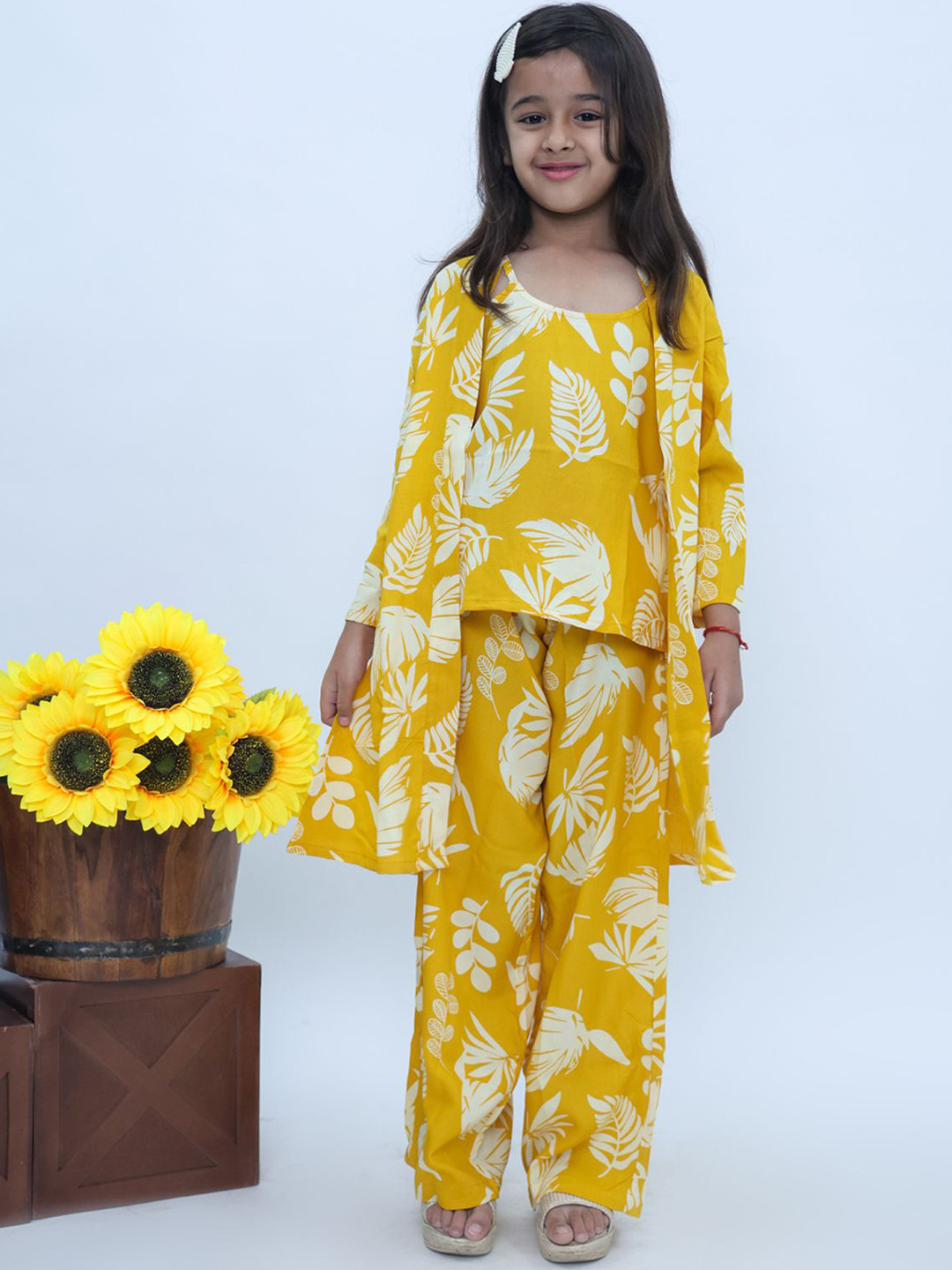 OKARA Girls Printed Top Trousers & Shrug Clothing Set