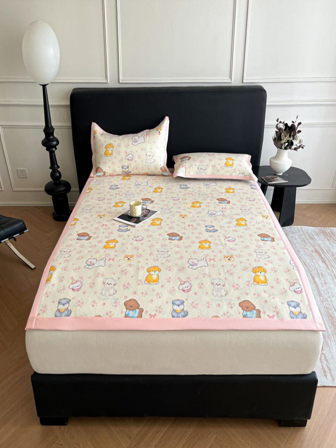 JC HOME Off White Animal Polycotton 160 TC Queen Bedsheet with 2 Pillow Covers-79 x 96 inches