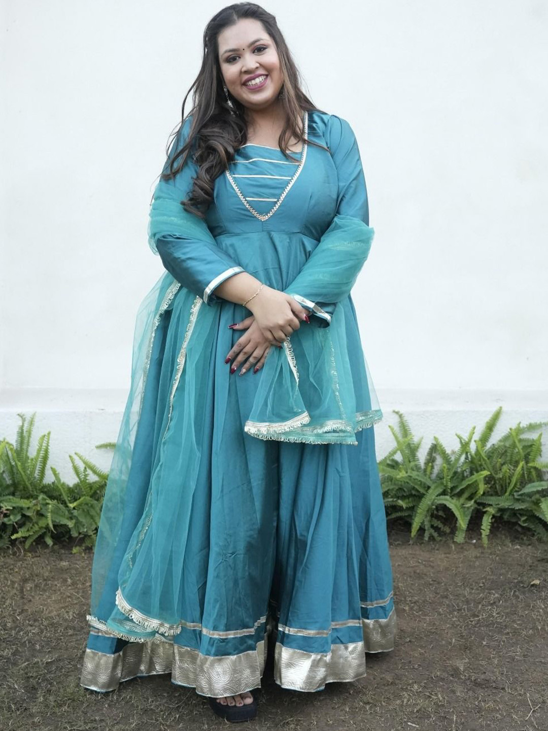 Swadeshi Shringaar Hiba Rama Green Silk Anarkali Set