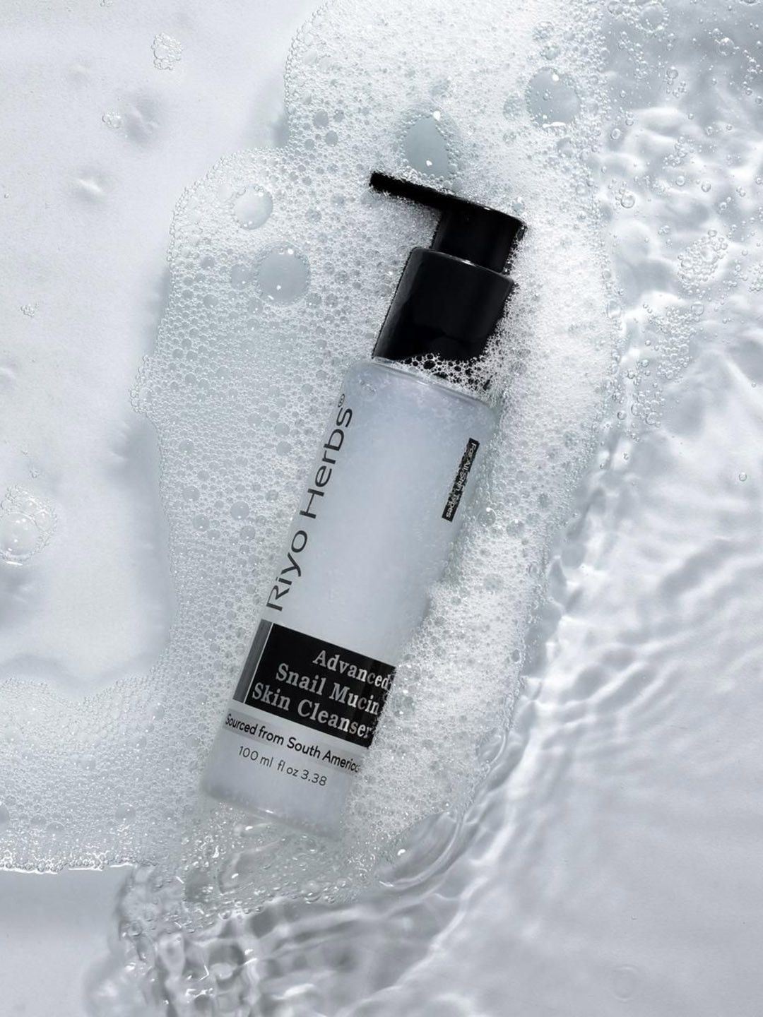 Riyo Herbs Advanced Snail Mucin Skin Cleanser - 100 ml