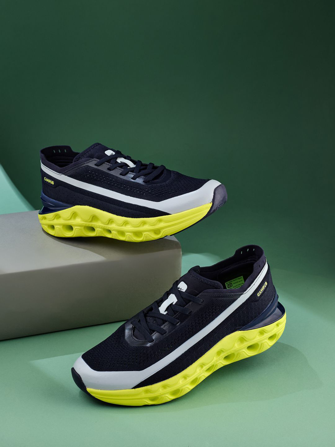 Campus COIL PRO Men Mesh Lace-Ups Running Shoes