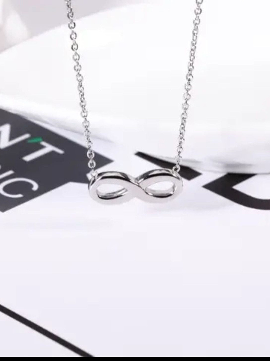 Teeragaj Unisex Necklace